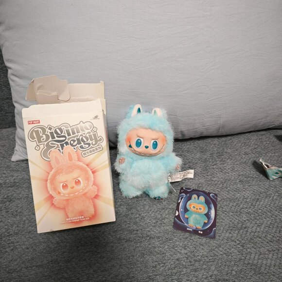 POP MART Hope Big Into Energy Labubu - Picture 1 of 4